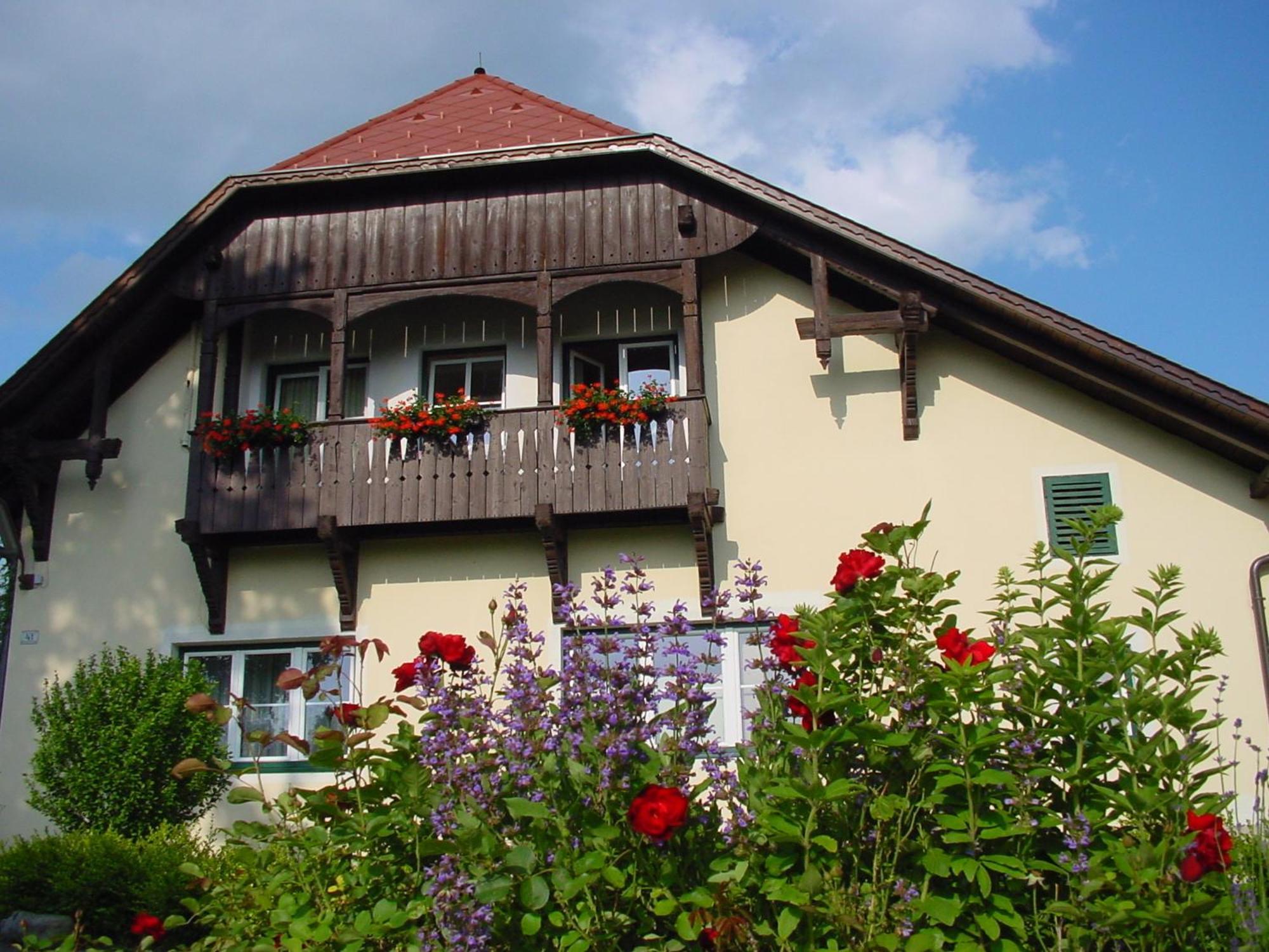 Landhaus Strussnighof Portschach am Worthersee Bagian luar foto