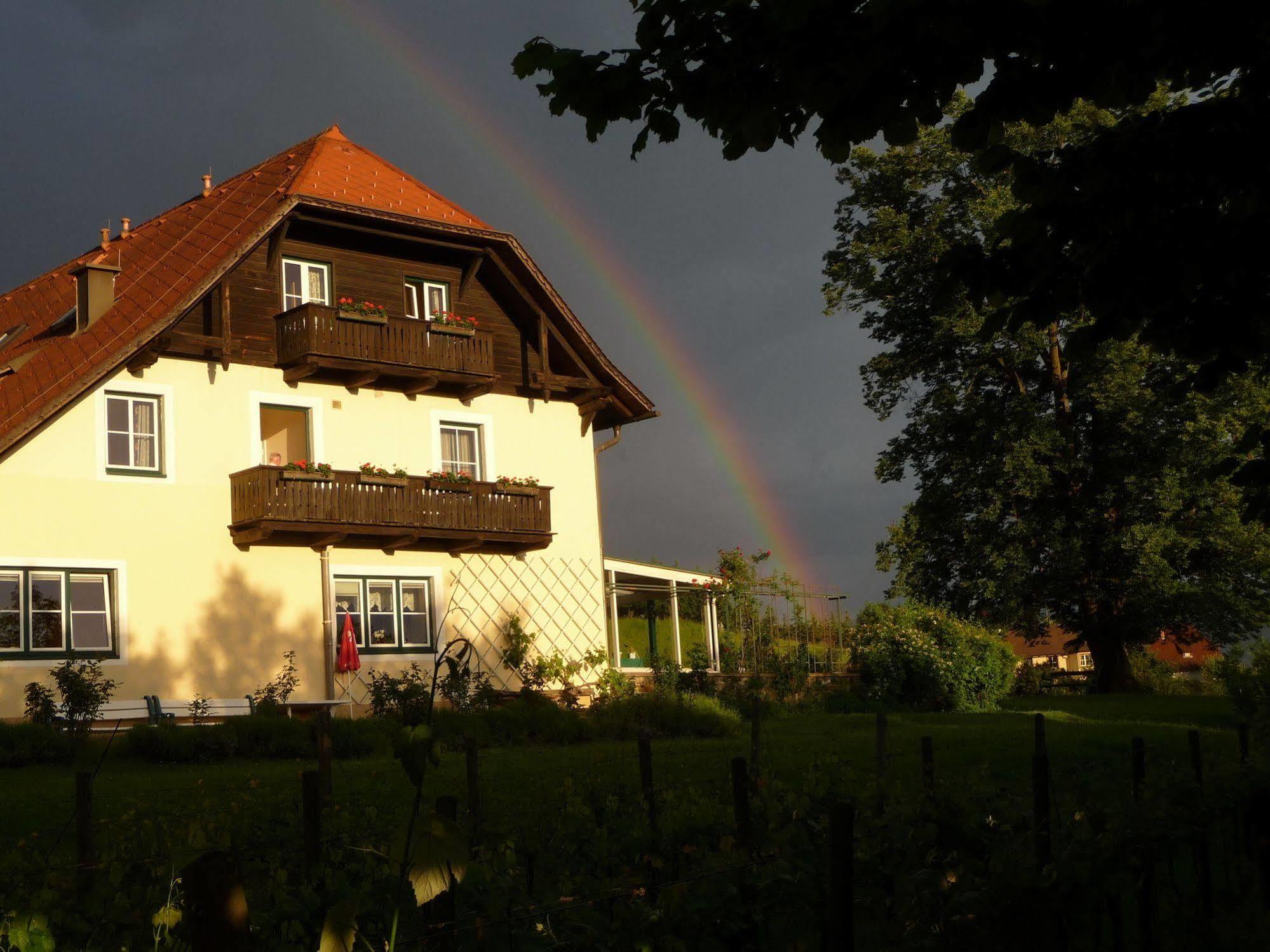 Landhaus Strussnighof Portschach am Worthersee Bagian luar foto