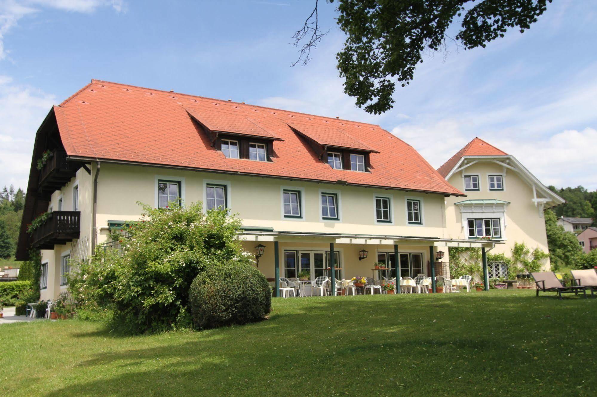 Landhaus Strussnighof Portschach am Worthersee Bagian luar foto