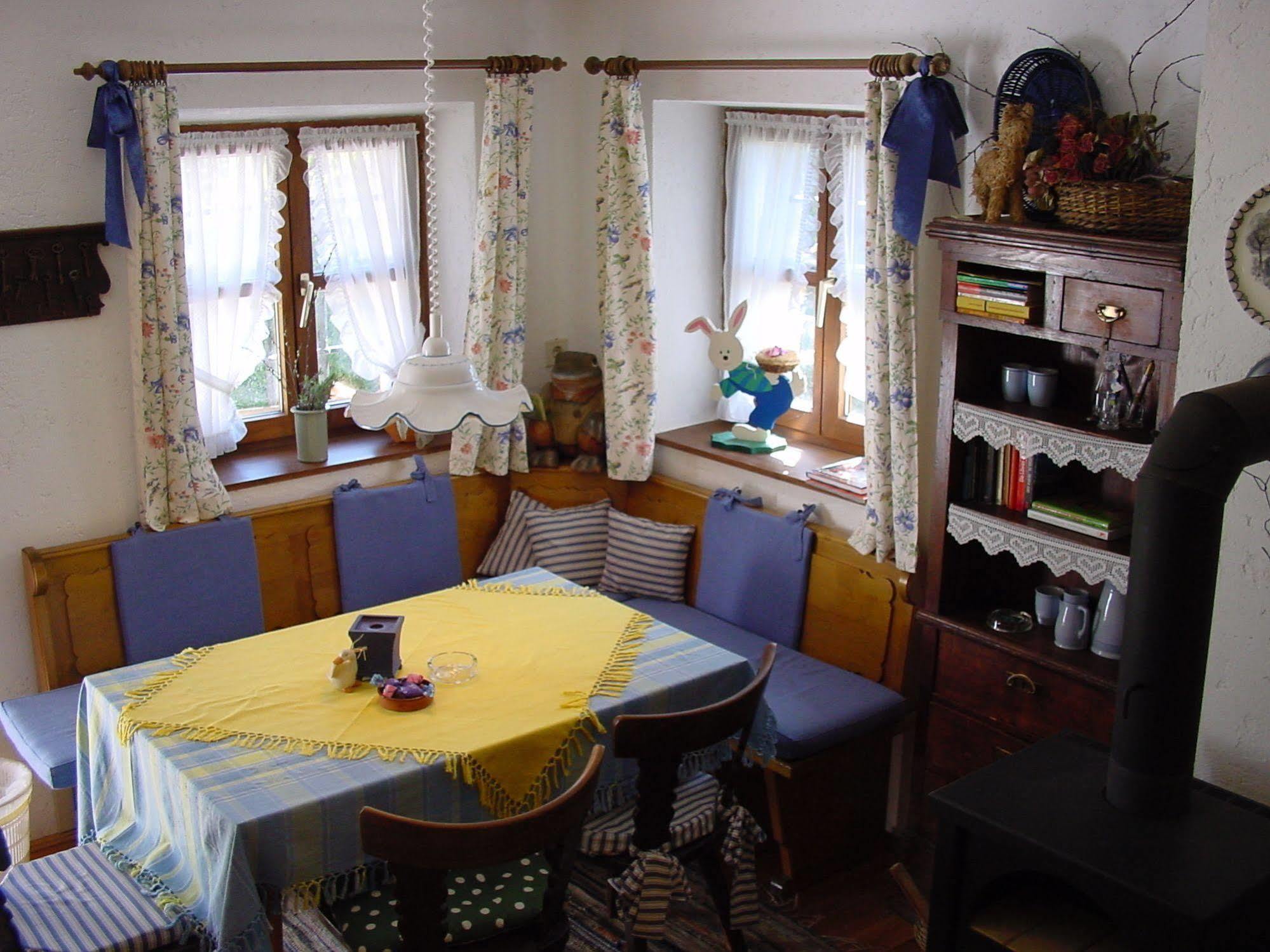 Landhaus Strussnighof Portschach am Worthersee Bagian luar foto